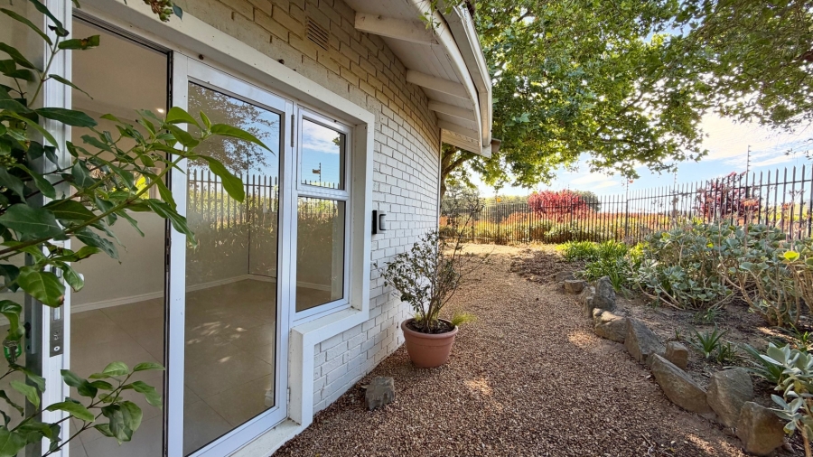 Commercial Property for Sale in Stellenbosch Farms Western Cape